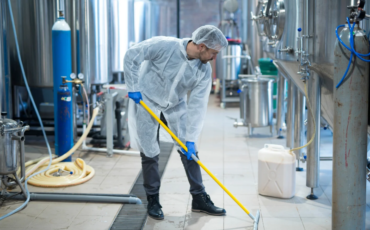 industrial-cleaning-guide-03
